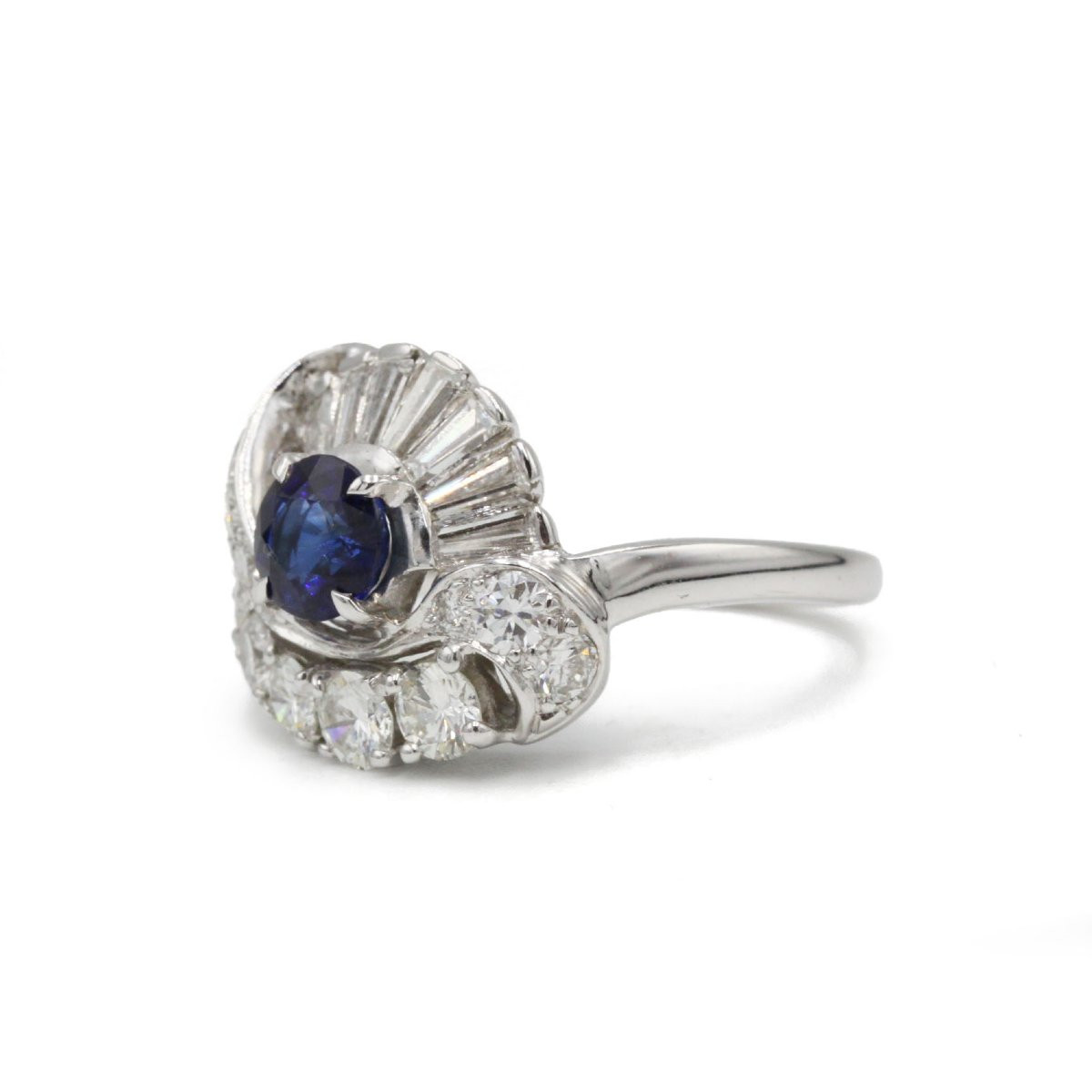 White Gold Ring With Diamonds And Sapphire  -photo-3