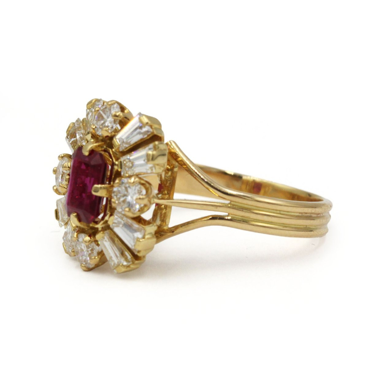 18k Yellow Gold, Diamonds And Ruby Ring-photo-1