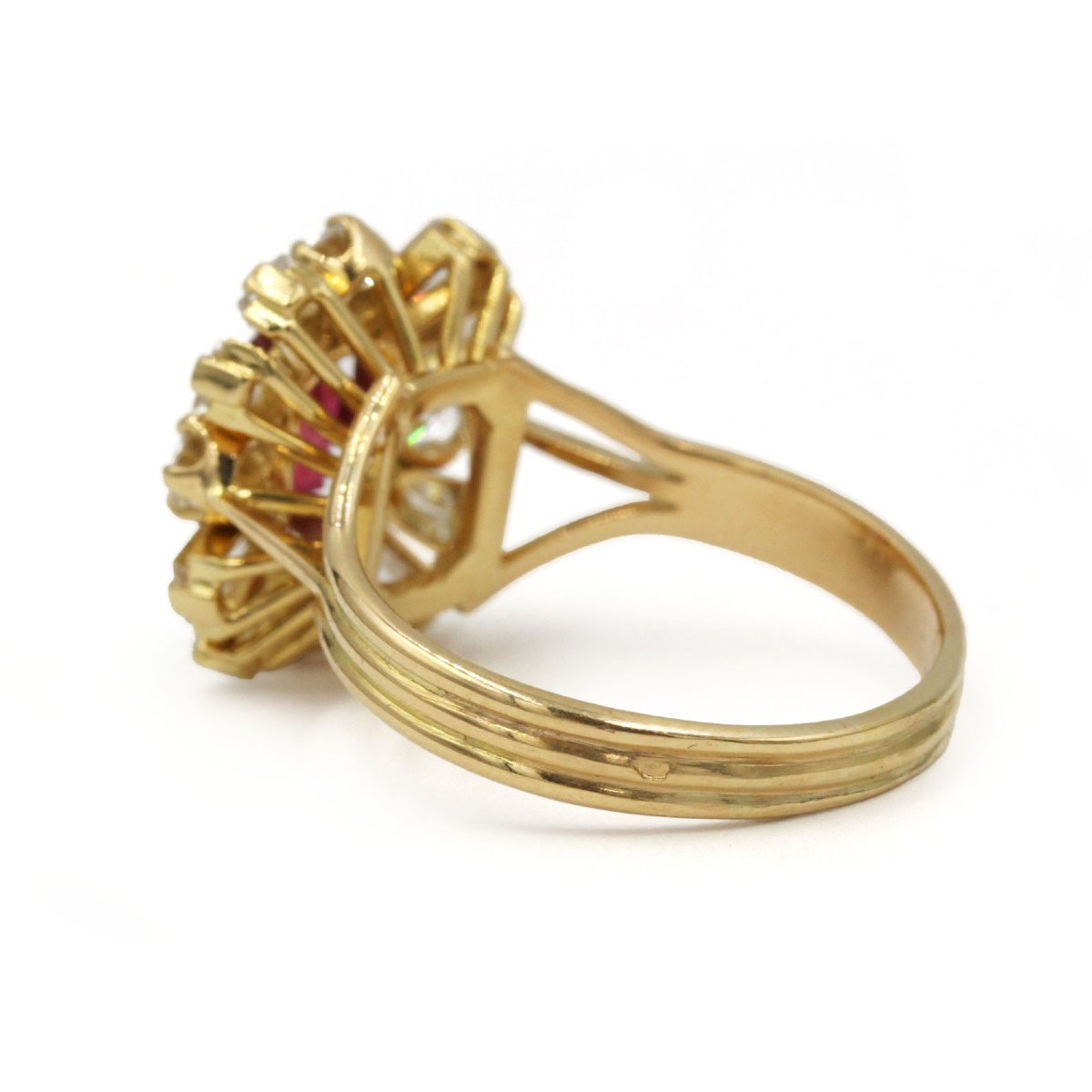 18k Yellow Gold, Diamonds And Ruby Ring-photo-3