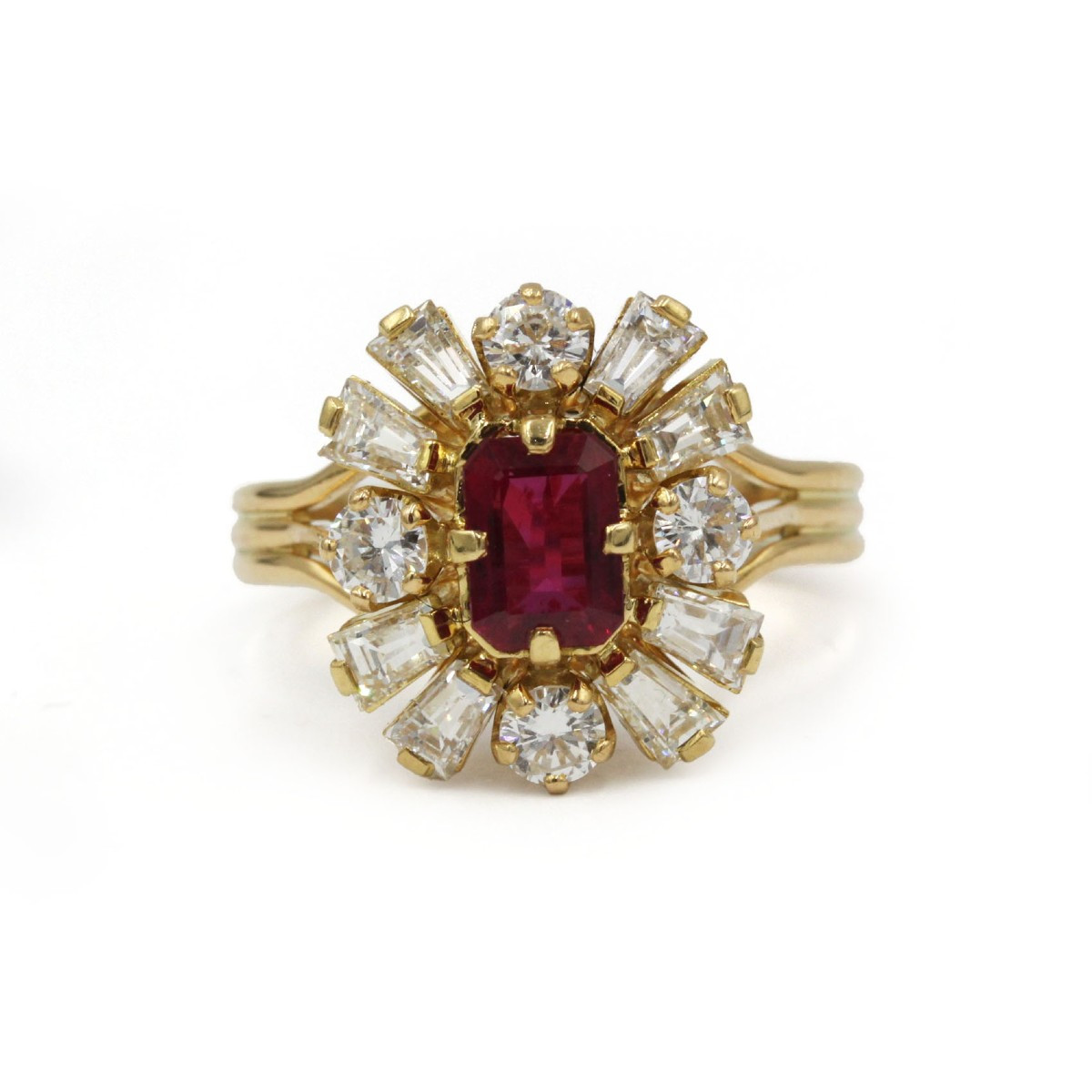 18k Yellow Gold, Diamonds And Ruby Ring