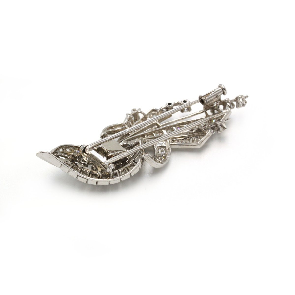 Art Deco Brooch In Platinum And Diamonds-photo-2