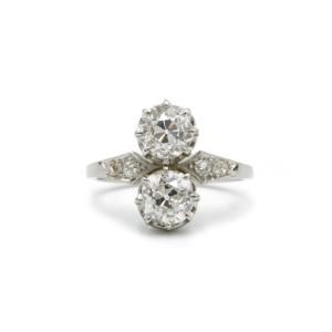 Bague « Toi et Moi » Art déco début XXᵉ siècle en platine et or, sertie de diamants, France