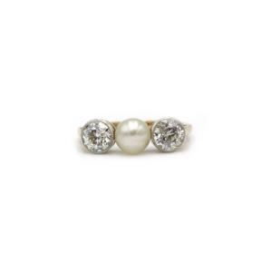 750 Yellow Gold Trilogy Ring, 19th Century, Pearl And Two Old-cut Diamonds For 1 Carat