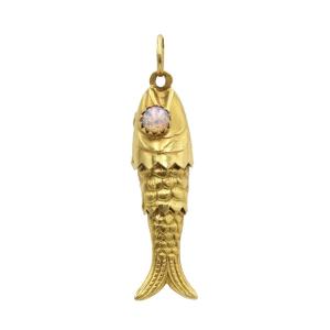 750 Yellow Gold Fish Charm/pendant With Opals