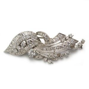 Broche art deco en platine et diamants