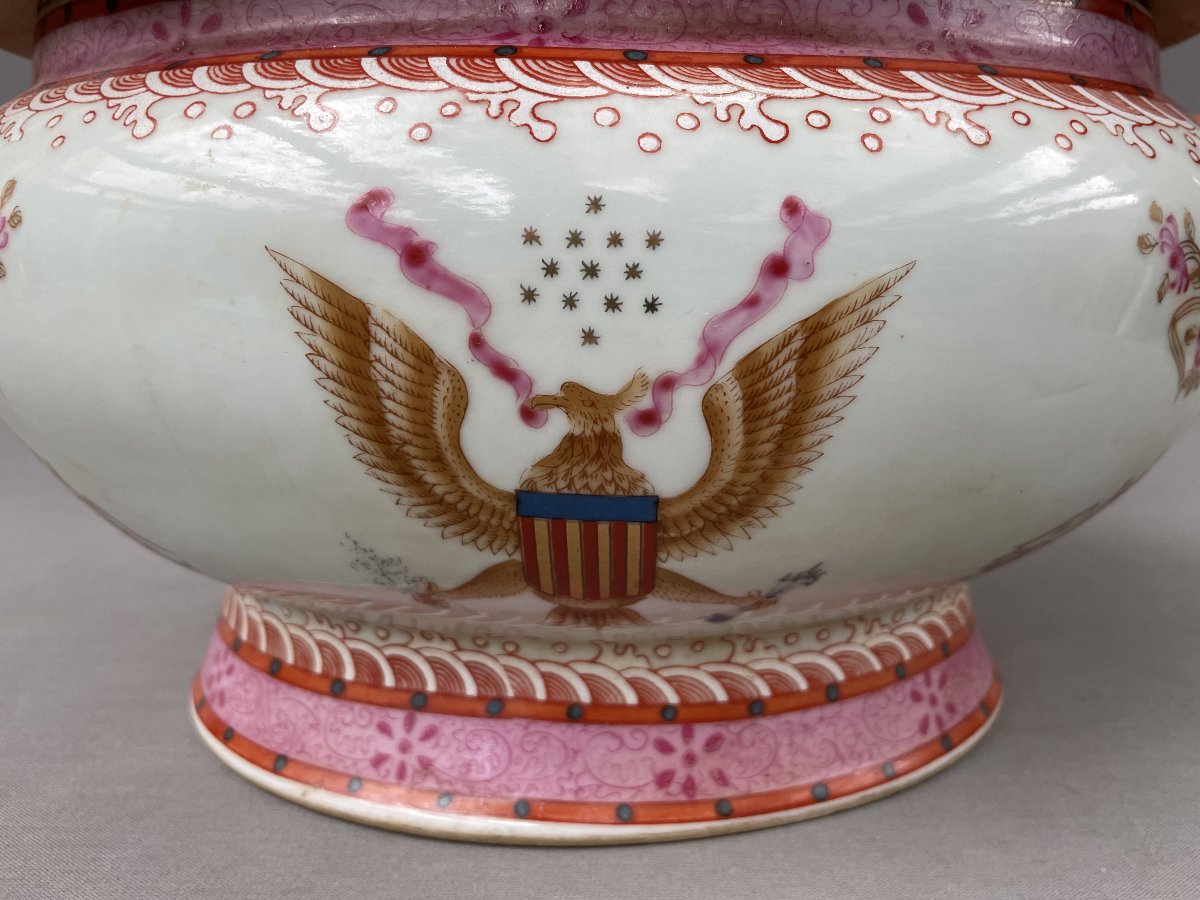 China, East India Company, Large Porcelain Soup Tureen With American Coat Of Arms-photo-4