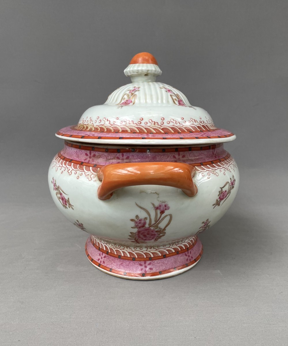 China, East India Company, Large Porcelain Soup Tureen With American Coat Of Arms-photo-2