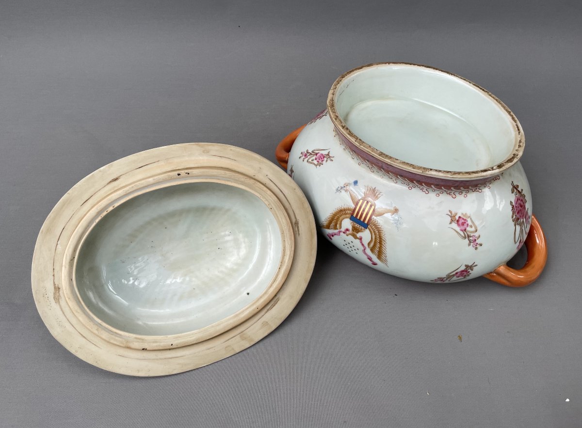 China, East India Company, Large Porcelain Soup Tureen With American Coat Of Arms-photo-5