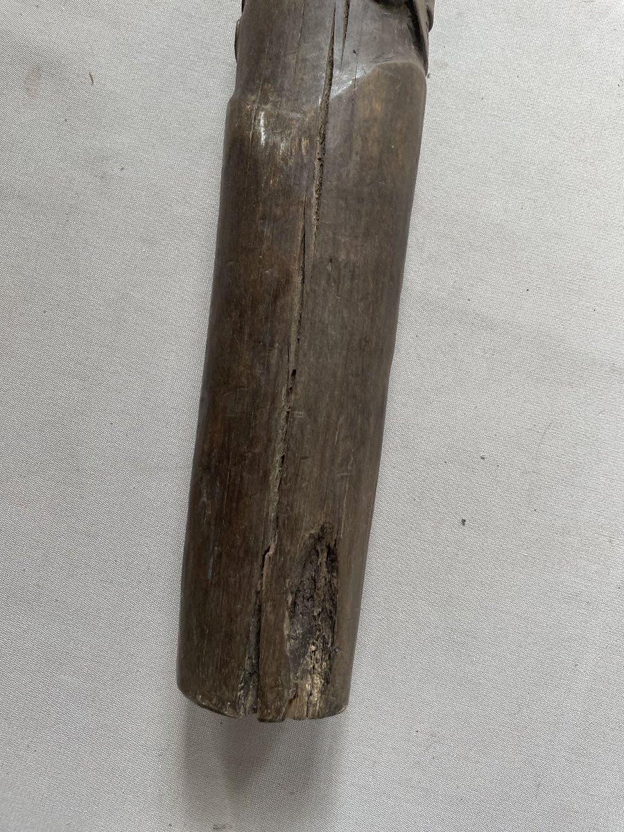 Grand pilon en bois sculpté, indo-pacifique, début XXe-photo-2