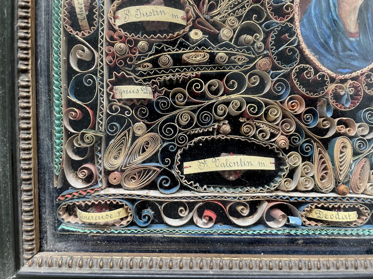 Paperolle Board With 16 Relics-photo-2