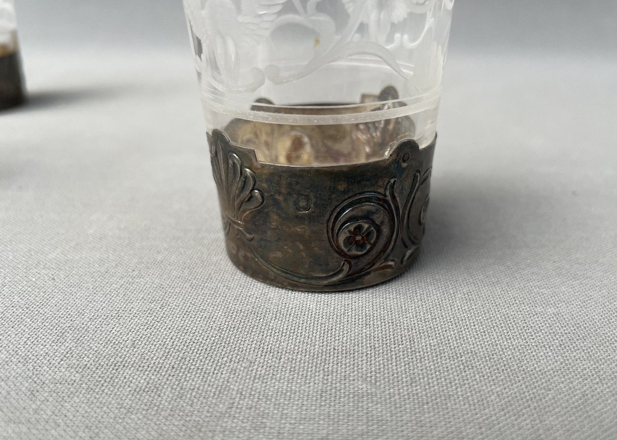 Three Small Glasses Engraved With Eagle Decoration, Silver Frame-photo-3