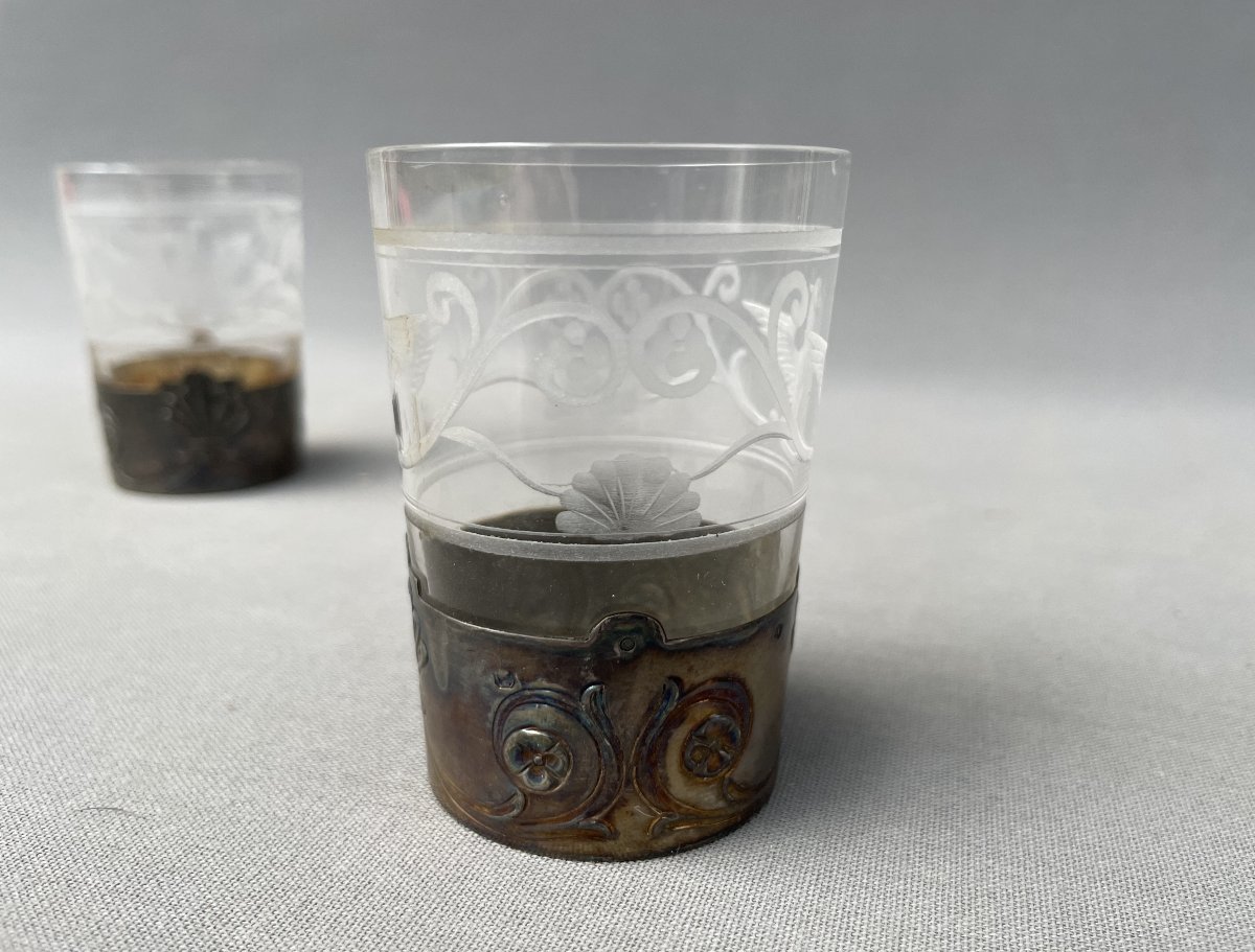 Three Small Glasses Engraved With Eagle Decoration, Silver Frame-photo-4