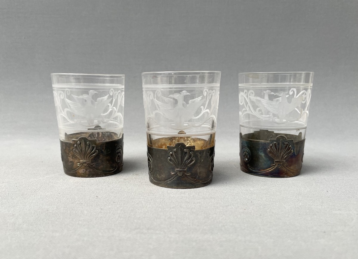 Three Small Glasses Engraved With Eagle Decoration, Silver Frame