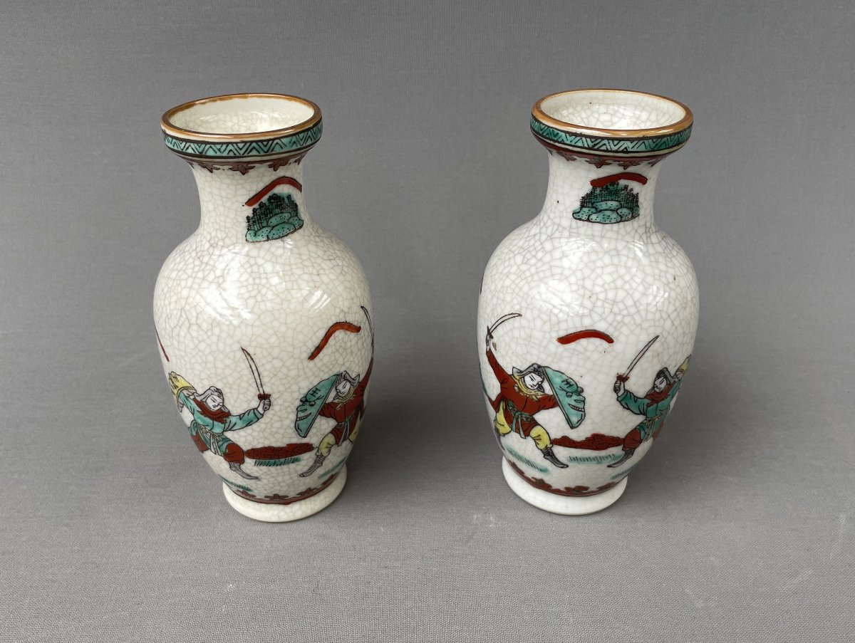 Chine, paire de petites vase en porcelaine craquelée-photo-2
