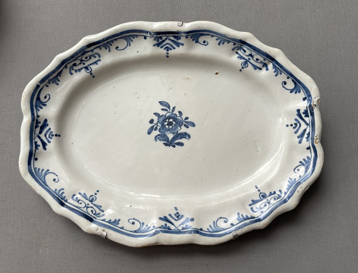 Earthenware Dish, Moustier?