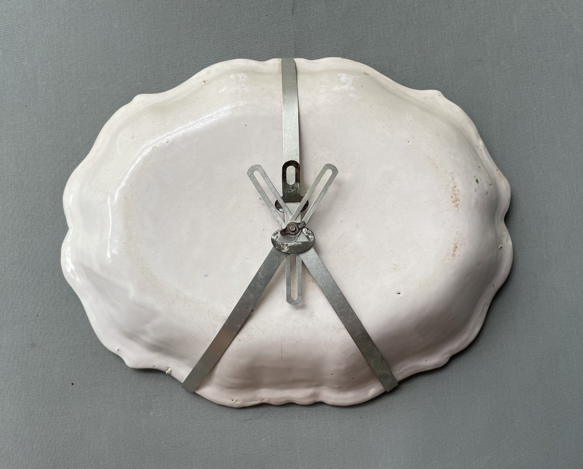 Earthenware Dish With Flower Decoration-photo-4