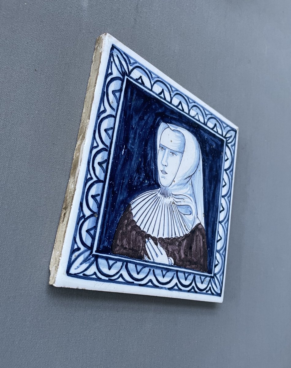 Portrait Of Marguerite Of Navarre? Painted Earthenware Tile-photo-2