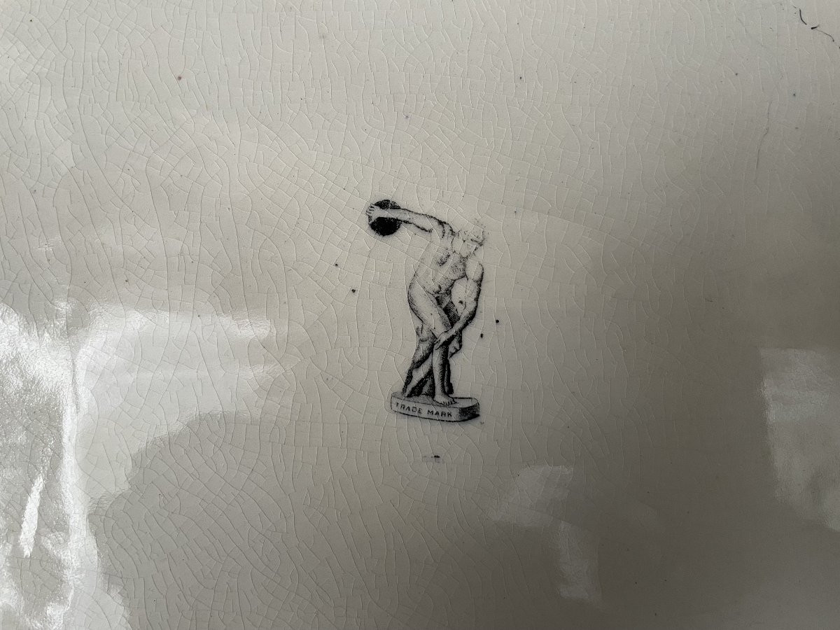 Plateau en porcelaine anglaise, décor à l'Antique-photo-2