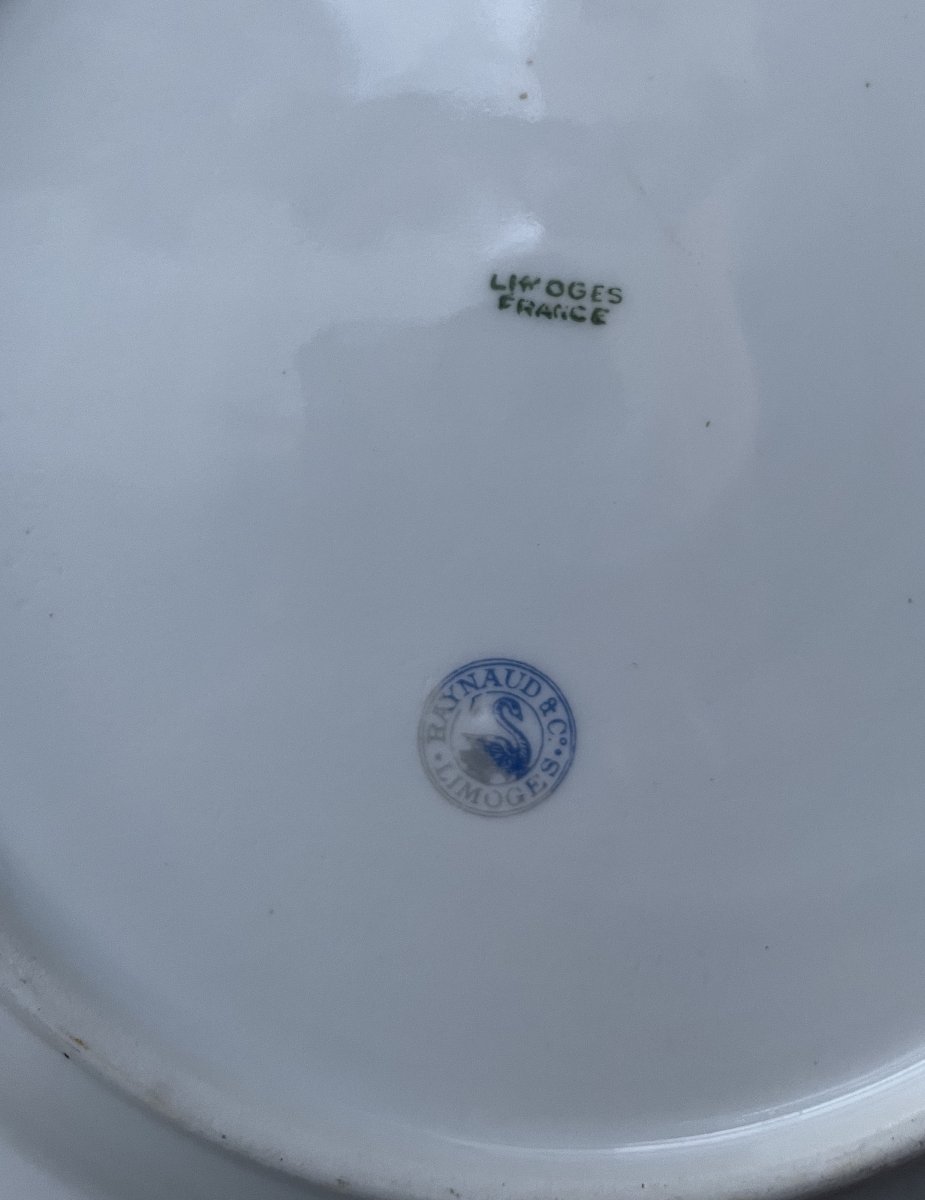 Quatre assiettes en porcelaine de Limoges-photo-3