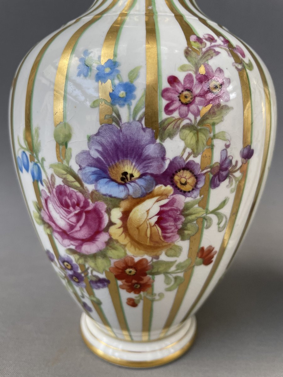 Paire de vases en porcelaine allemande, début XXe-photo-1