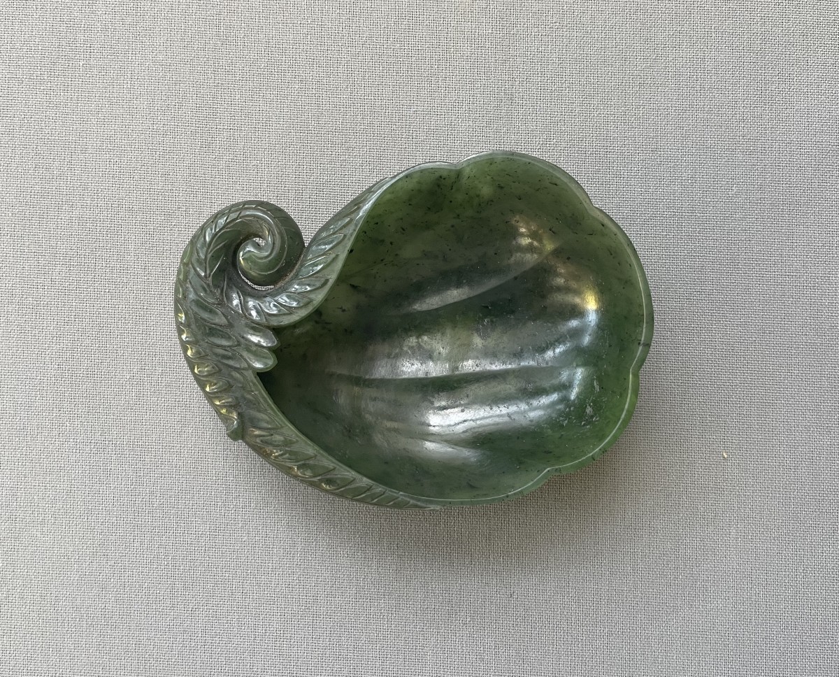 Spinach-colored Jade Bowl, China Or Mongolia