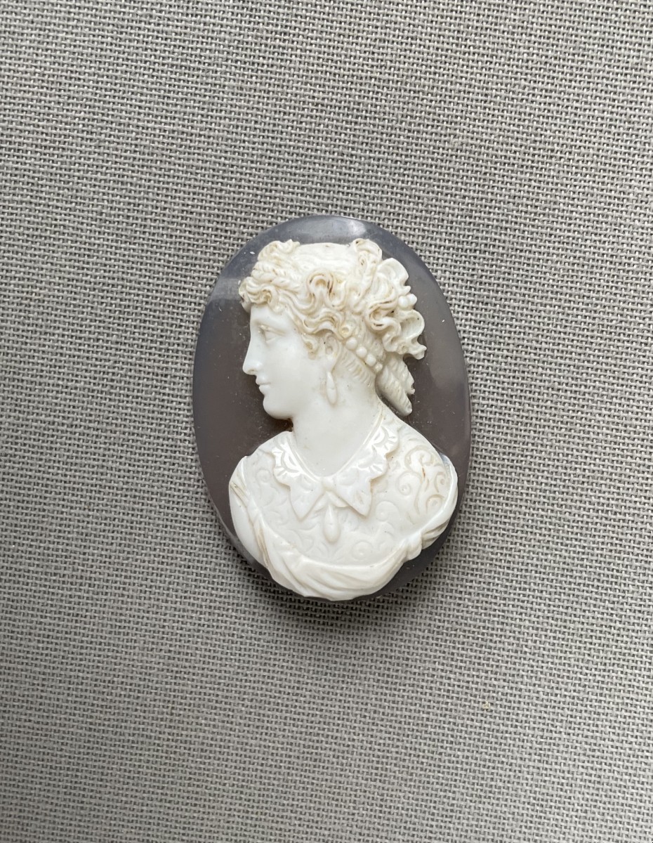 Cameo On Agate, Profile Of A Woman