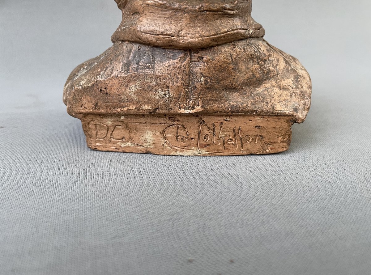 Buste de Victor Hugo en terre cuite, signature à déchiffrer-photo-1