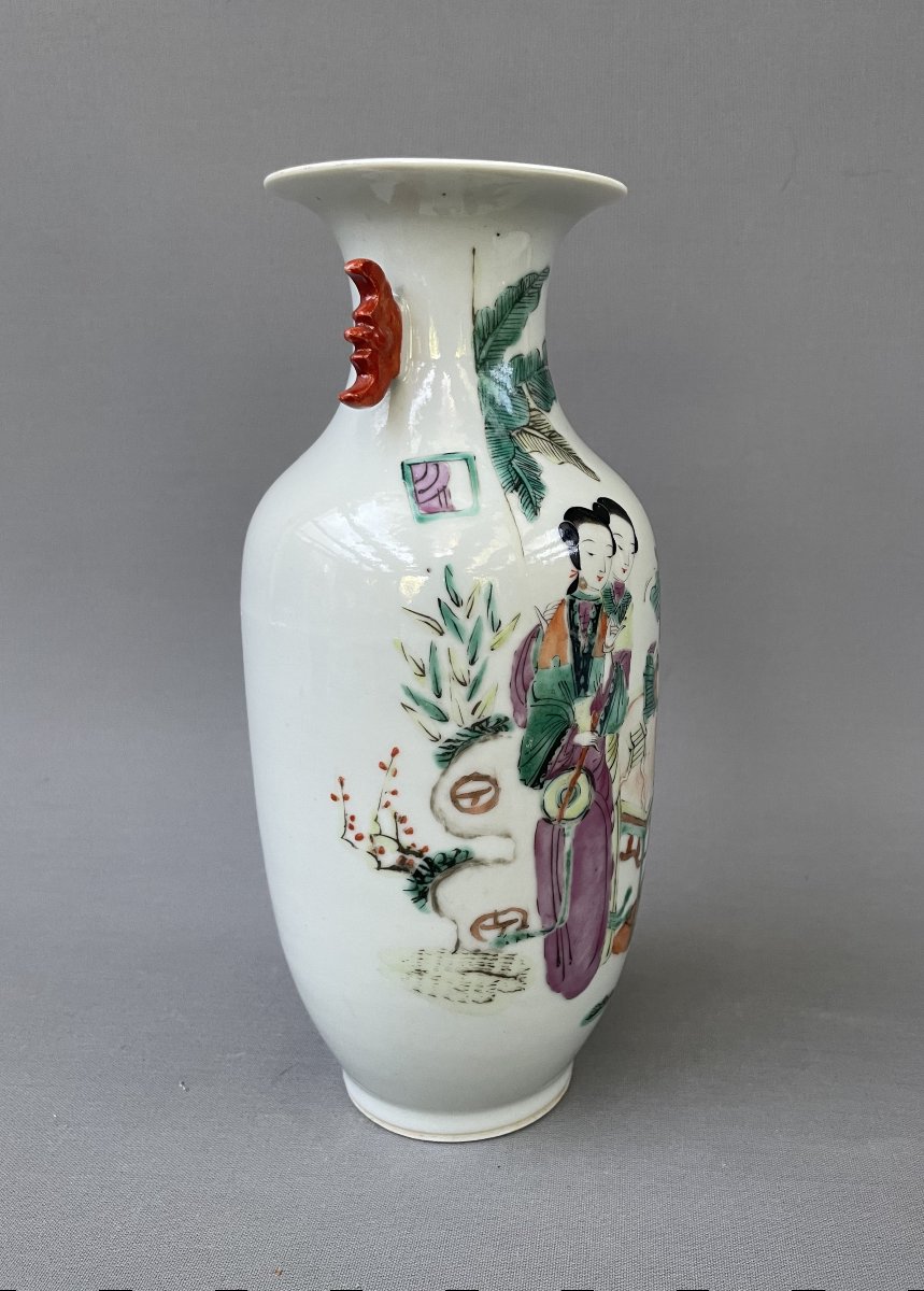 China, Porcelain Vase-photo-3