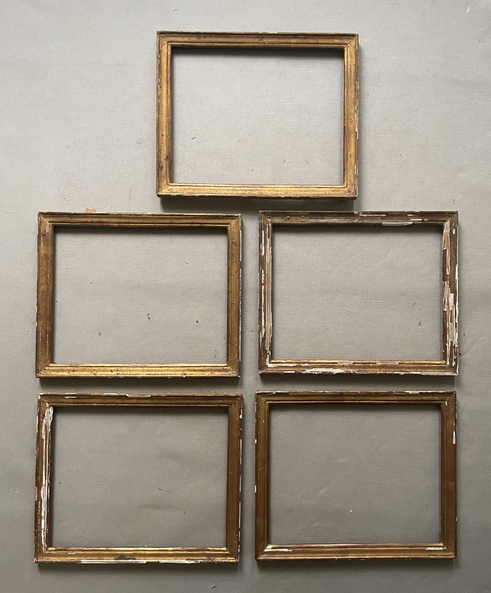Série de 5 cadres dorés - 23 x 28 cm