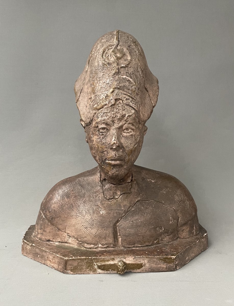 Eric William De Nussy, Egyptian Bust