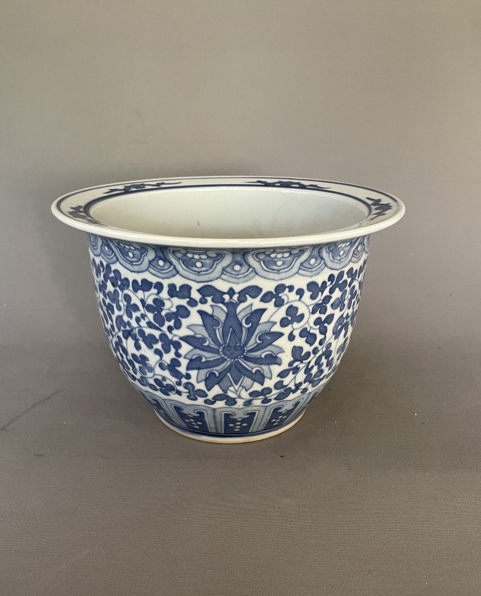 Cache pot en porcelaine, Chine, début XXe