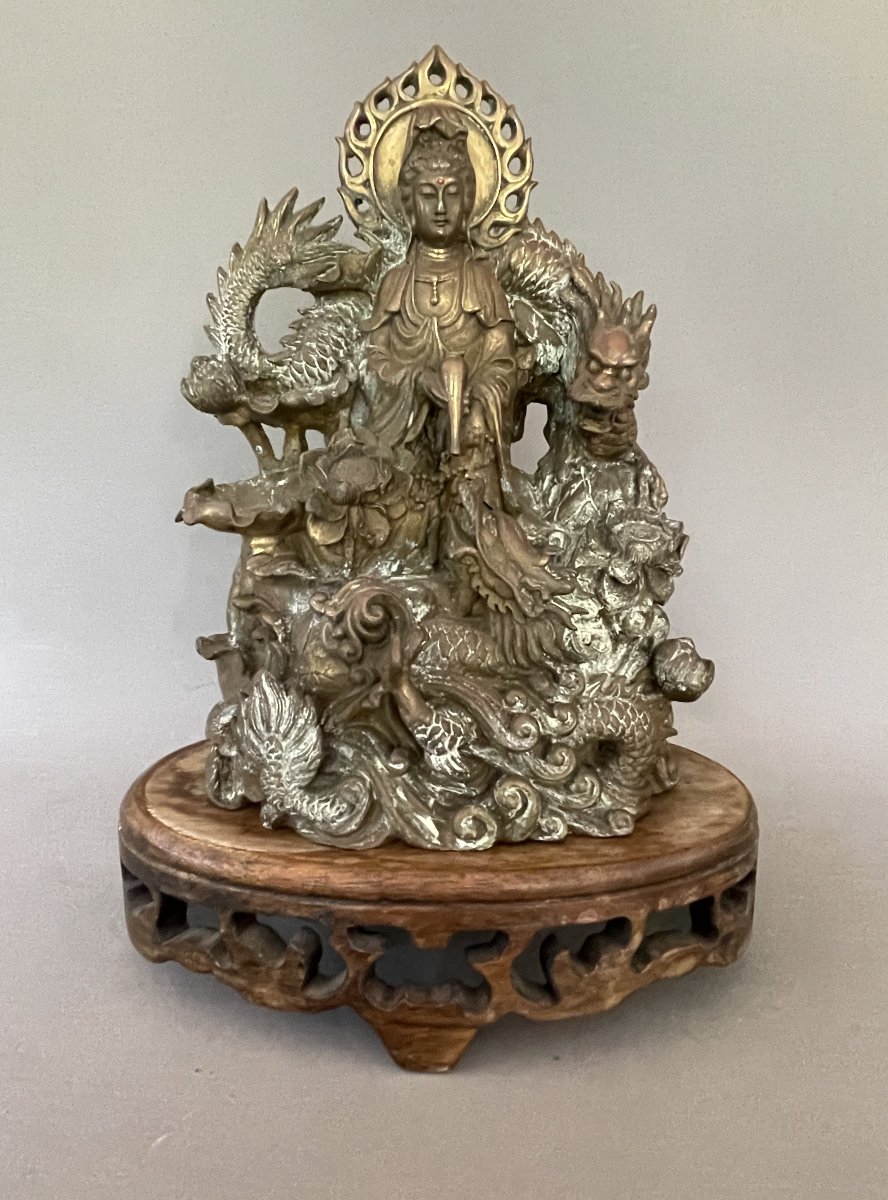Divinité asiatique aux dragons, bronze, fin XIXe ou début XXe