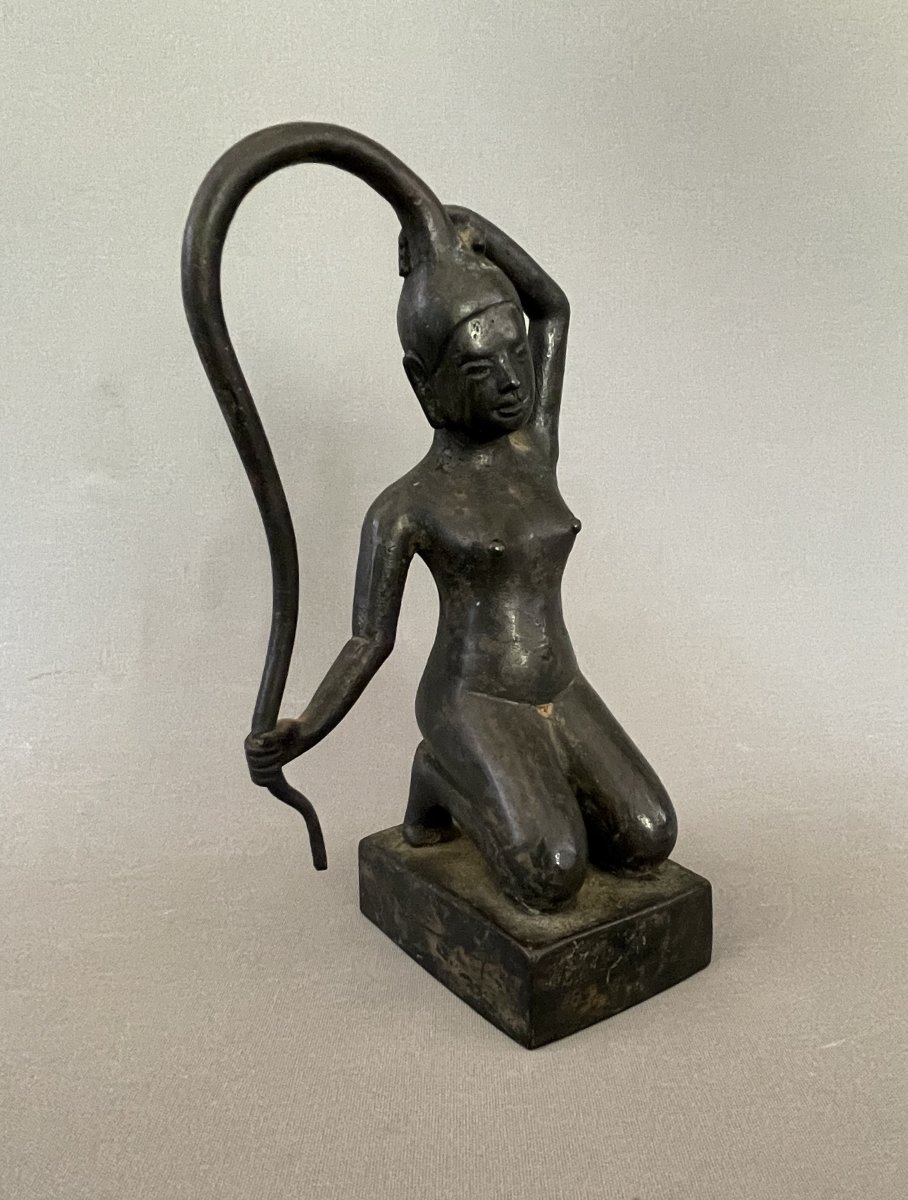 Asian Bronze Statuette, 19th Century Or Earlier-photo-2