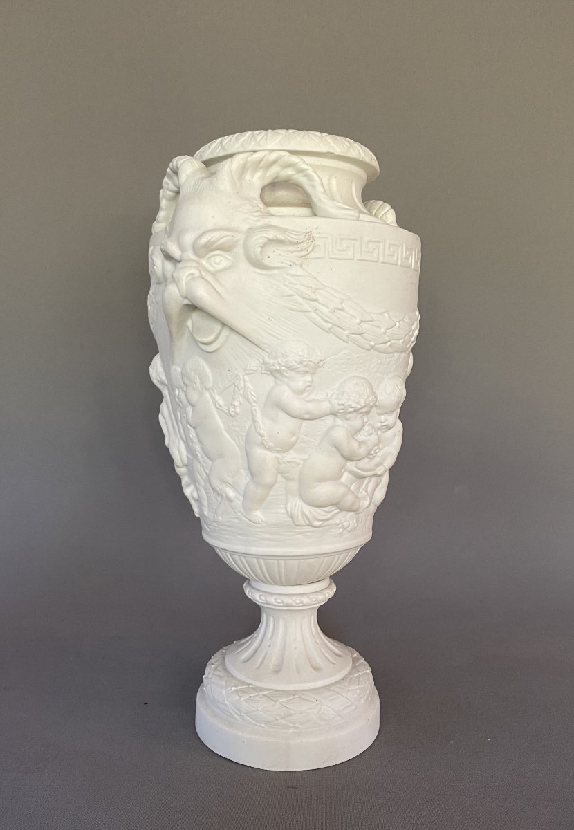 Biscuit-porcelain Vase Decorated With Putti-photo-4