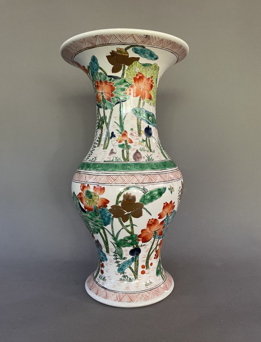 Large Porcelain Vase, China, 20th Century