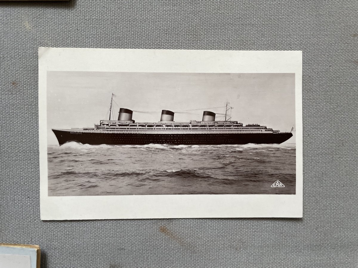 Boats, Collection Of Photographs And Postcards-photo-4