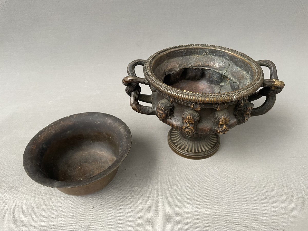 Vase Warwick en bronze-photo-1