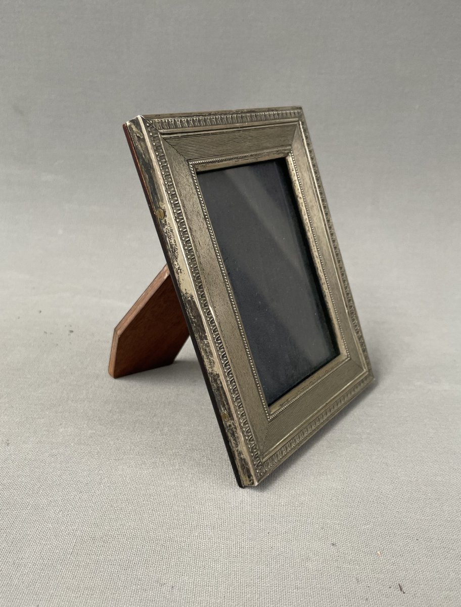 Silver-colored Metal Photo Frame-photo-2