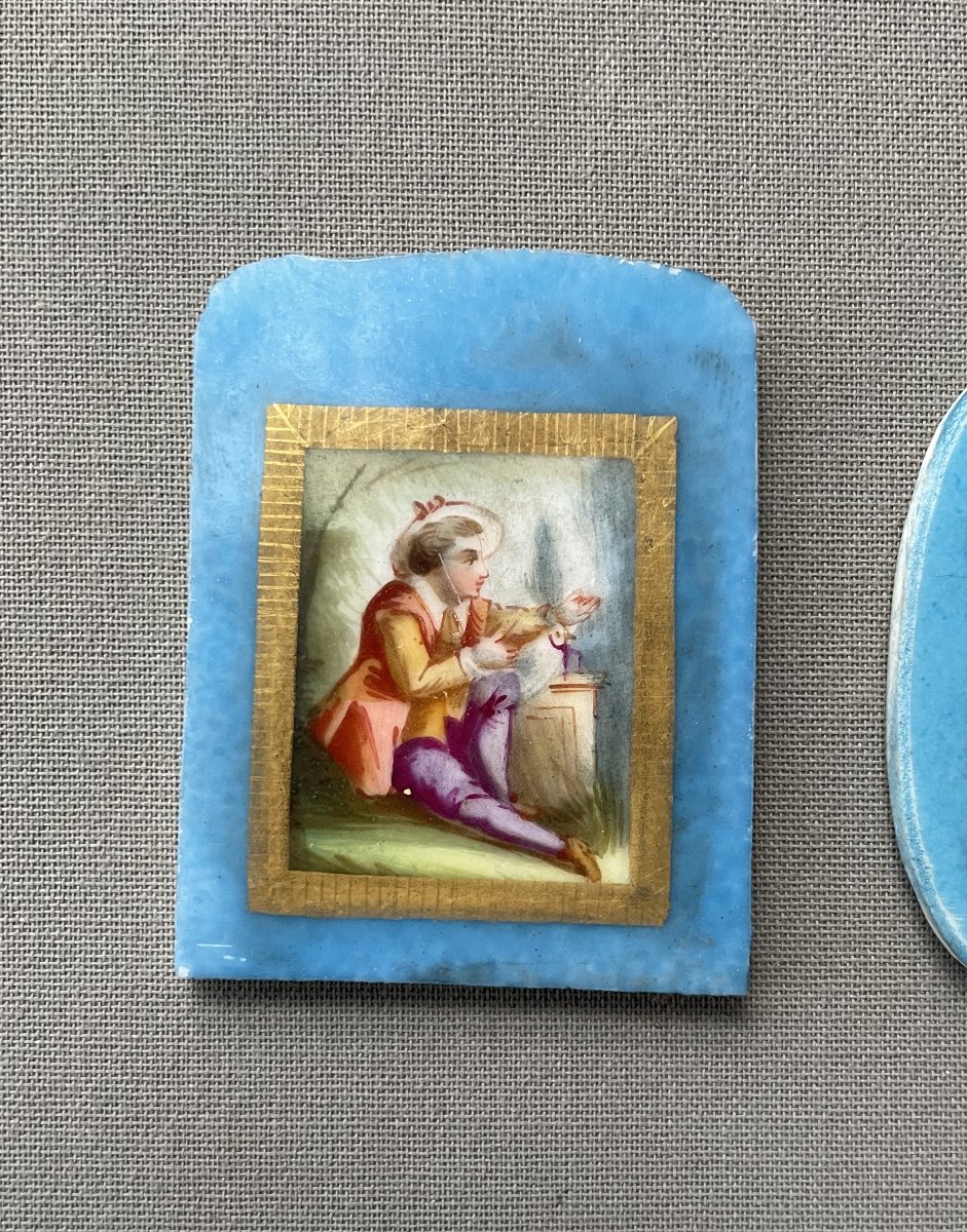 Three Small Porcelain Plates Painted In The Sèvres Style-photo-2