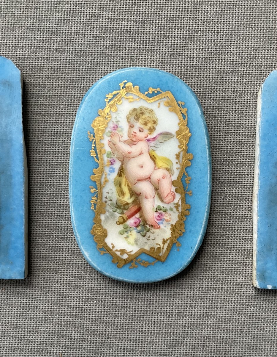 Three Small Porcelain Plates Painted In The Sèvres Style-photo-4