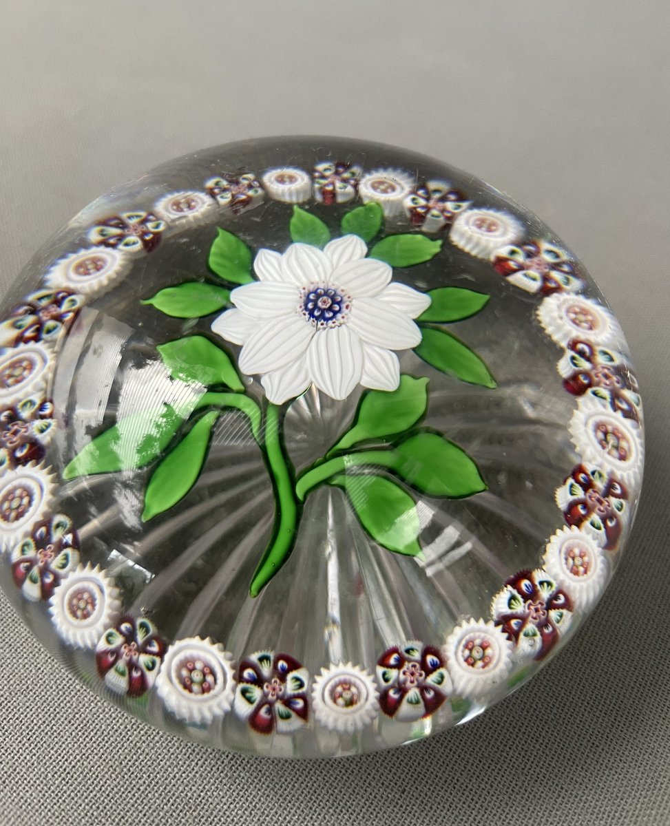 Baccarat Paperweight-photo-3