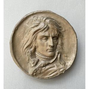 Le Général Bonaparte, Médaillon En Plâtre Patiné d'Après David d'Angers