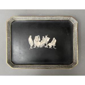 Plateau en porcelaine anglaise, décor à l'Antique