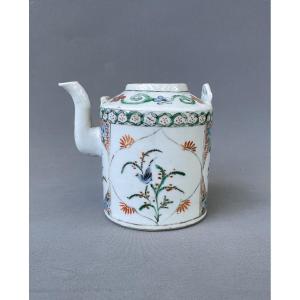 Porcelain Teapot, China, Late 19th Century
