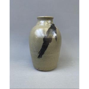 Vase en grès, monogramme à identifier