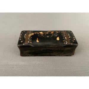 Small Inlaid Horn Box