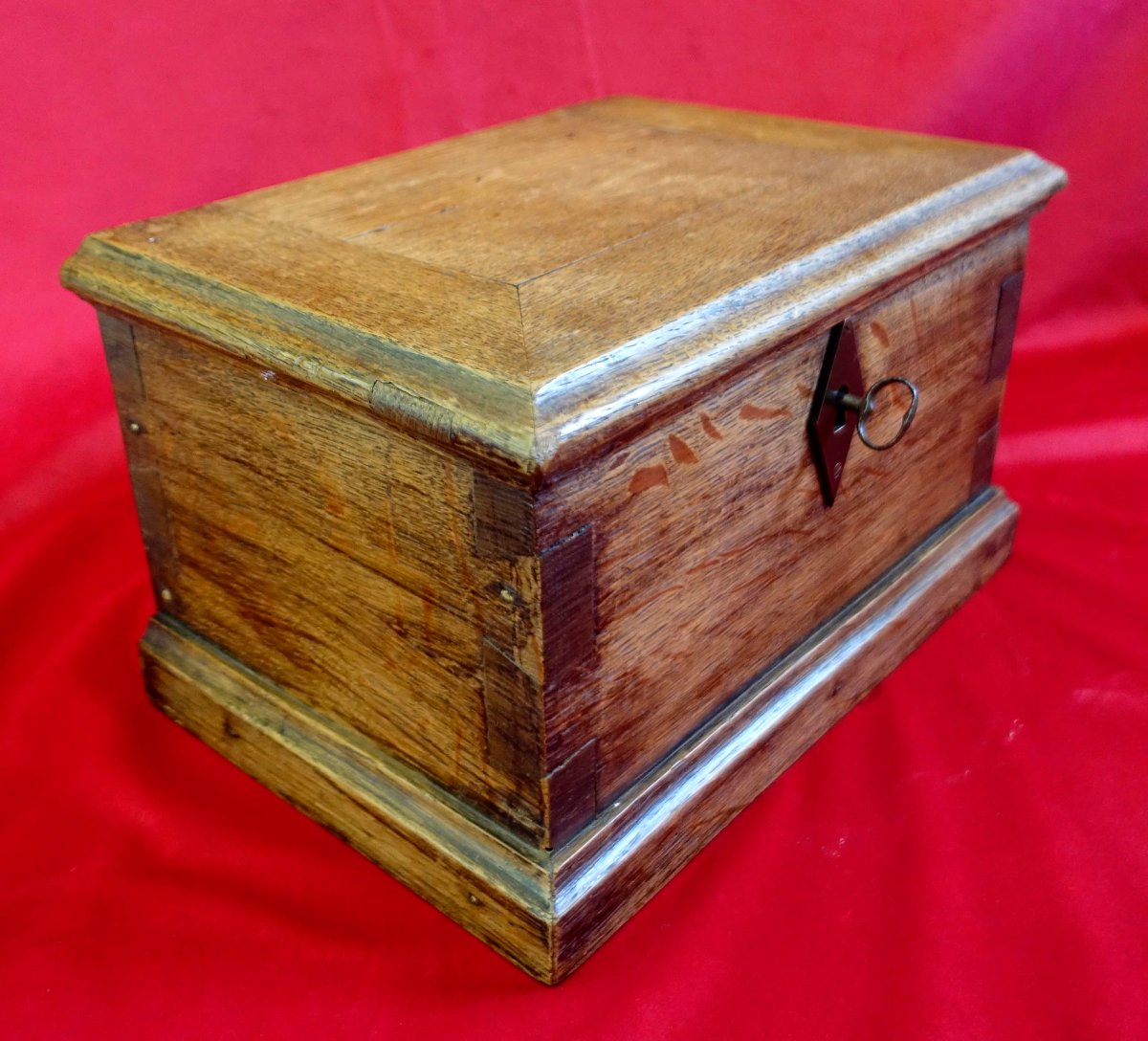 Small Chest 1880 - Original Key And Lock --photo-4