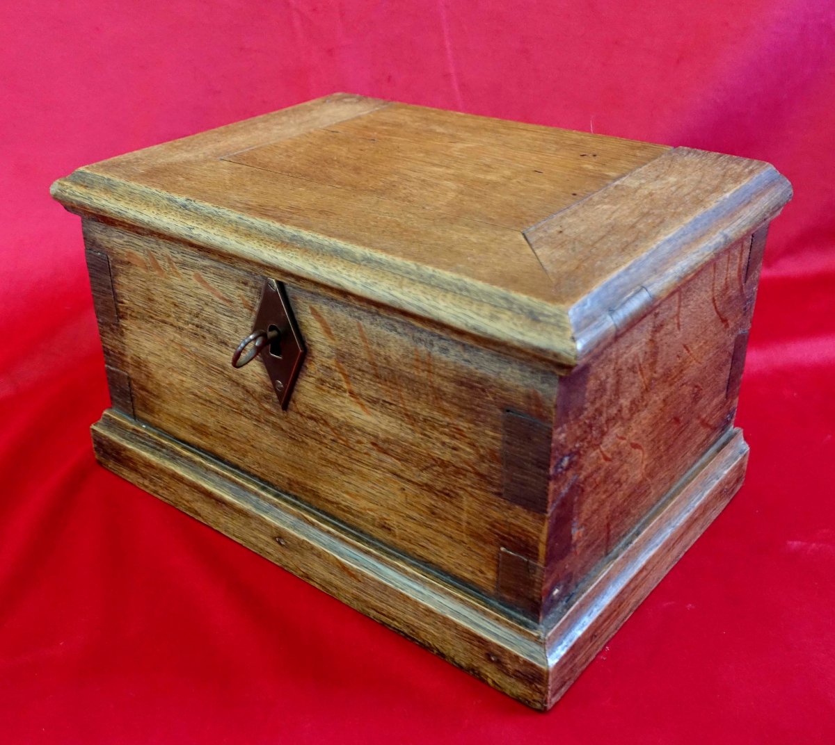 Small Chest 1880 - Original Key And Lock --photo-5