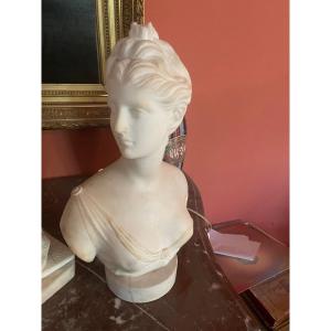 Pretty 18th Century White Carare Marble / Bust Of A Woman