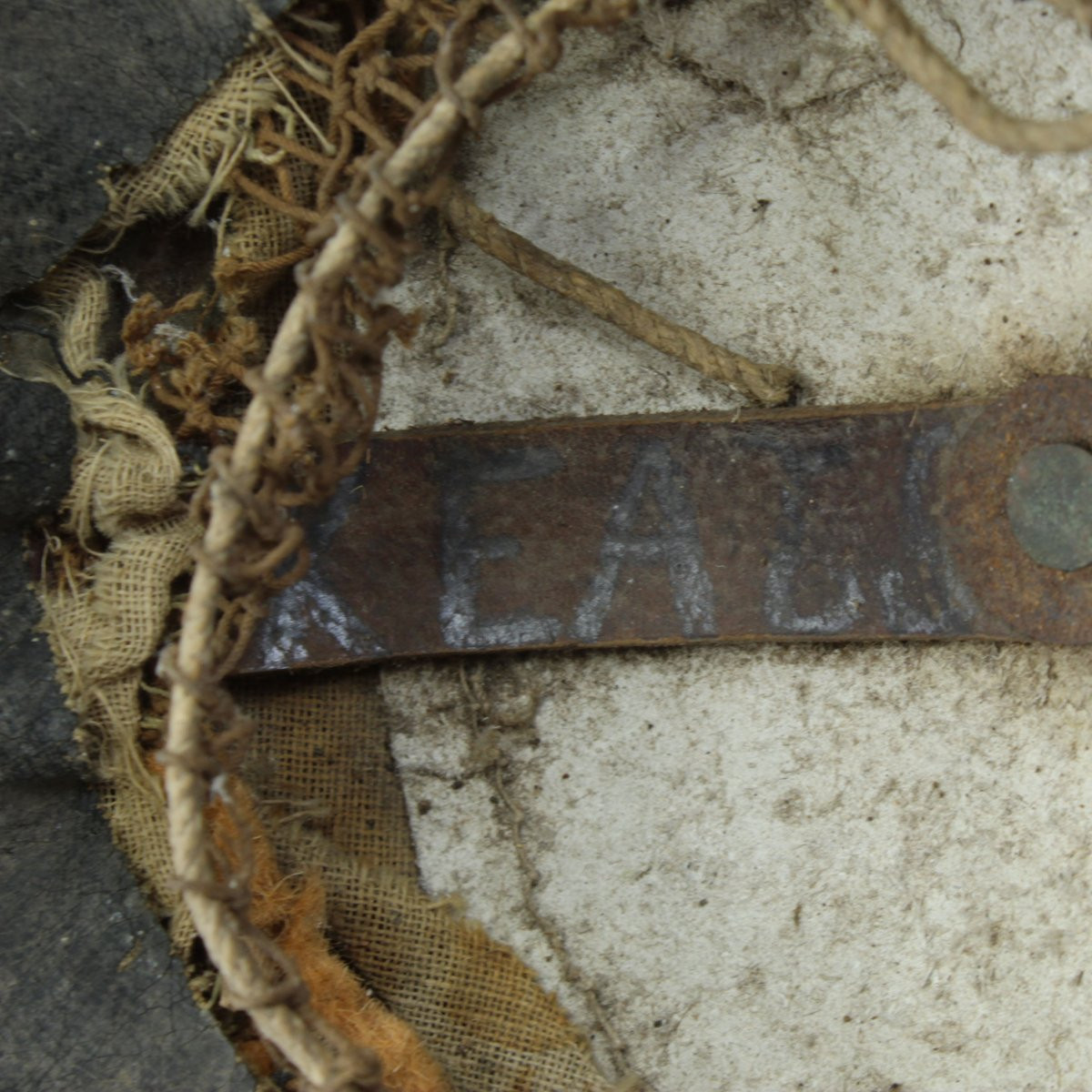 First World War British Helmet And Cover-photo-6